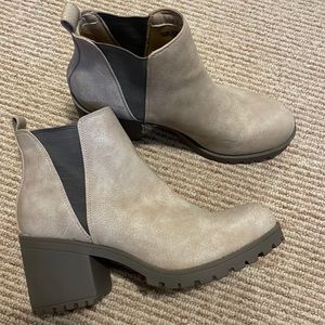 Dirty Laundry Chelsea boots